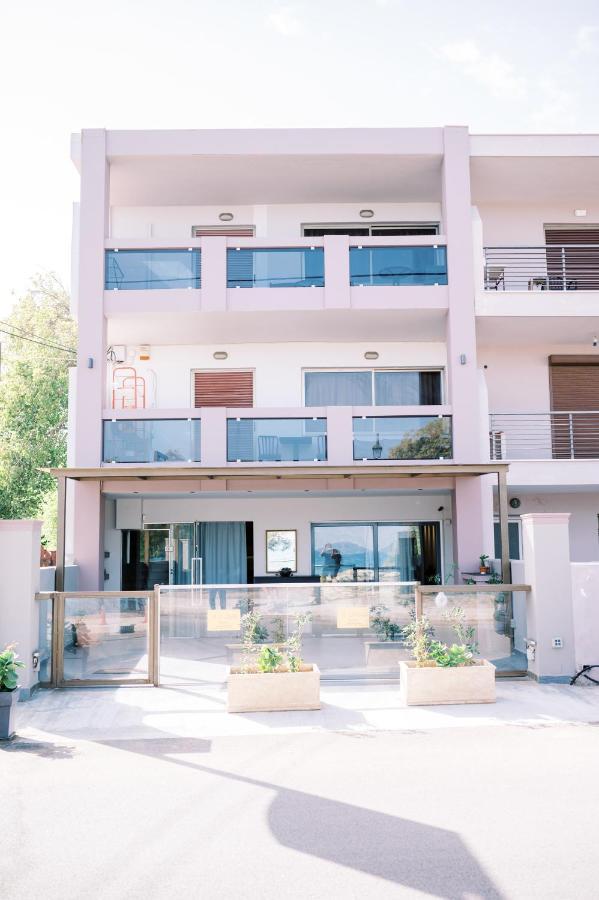 Apartment La Playa 2 *